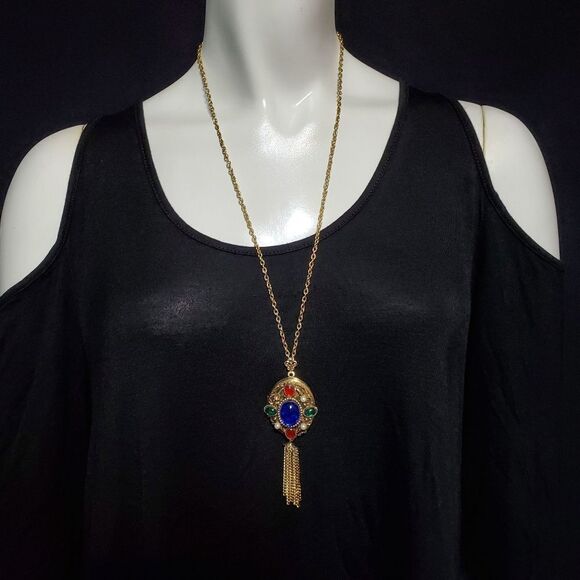 Vintage Steampunk Gold Tone Tassel Locket Necklace - Picture 2 of 6